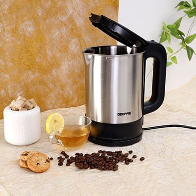 Geepas Stainless Steel Electric Kettle 1.7 L 2200 W GK174N Silver/Black