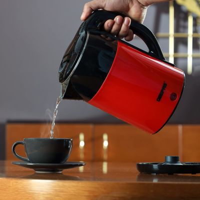 Geepas Countertop Electric Kettle 1.8 L 1500 W GK6138 Red/Black