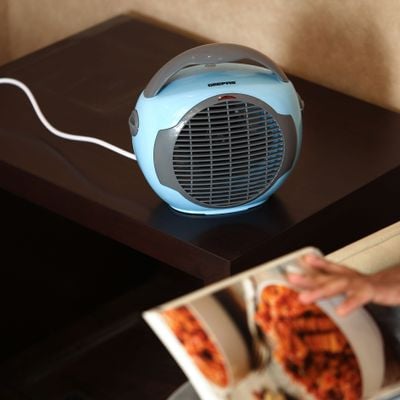 Geepas Fan Heater GFH28561, 2 Heating Powers 1000 & 2000W, Cool/Warm/Hot Wind Selection, Adjustable Thermostat, Over Heat Protection, Safety Tip Over Switch, With Indicator Light 2000 W GFH28561 Blue & Gray