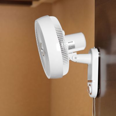 Geepas 14" Wall Fan With 3 Speed Setting, ABS Circulator Head, AS 5 Fins Blade, ABS Body, Wide Angle Oscillation, 60W Powerful Motor, Chrome & Silver Painting Decoration 60 W GF21203 White