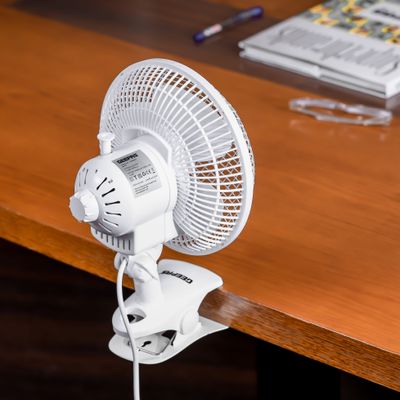 2-in-1 Desk Fan with Oscillation, Plastic Clip Fan with 3 Blades and Safety Grill/ GF9626NV White