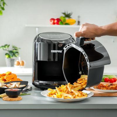 Geepas Digital Air Fryer With 3.5 L Capacity |Vortx Air Frying Technology | Led Display With Touch Screen| Oil Free 10 Preset Cooking Programs| 1-60 Mins Timer 50-200 Degree Temperature 3.5 L 1400 W GAF37512 Black
