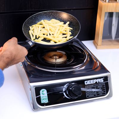 Geepas Easy Control Knob & Anti Skid Base Cooking Burner GGC31015 Silver