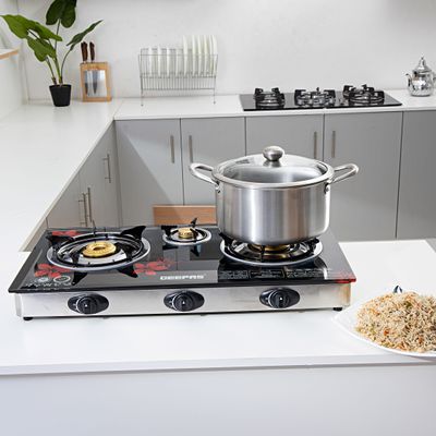 Geepas Gas Cooker, 8mm Tempered Glass Top, GK6759 | Triple Burner Gas Stove | Stainless Steel Frame & Tray | Japanese Piezo | Iron Mixing Tube, Piezo Ignition, Easy To Clean GK6759 Black