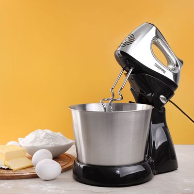 Geepas 2.5L Stand Mixer - Stainless Steel Mixing Durable Bowl for Bread & Dough | 5 Speed Control, Eject Button, Turbo Function, Copper Engine, 2.5 L 200 W GHM5461 Silver/Black