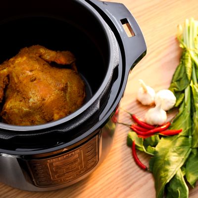 Geepas Digital Multi Cooker - Portable LED Screen with Touch Menu | 14 Smart Cooking Programs With One Touch, Auto Shut off Function, Large Control Panel |8L Capacity| Detachable Inner Lid 8 L 1200 W GMC35029 Silver/Black