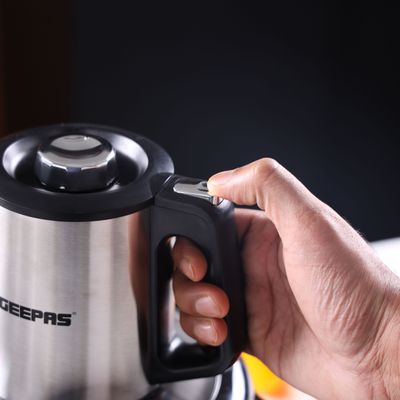 Geepas Multi Chopper With Stainless Steel Bowl 3 L 500 W GMC42025 Black/Silver