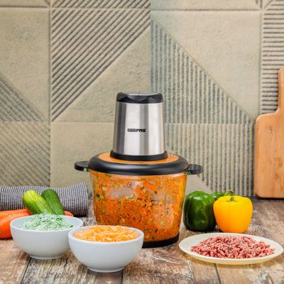 Geepas 3.0 liter Multi Chopper Compact Multi-Purpose Chopping Machine, Mincing Function, Coarse and Fine/ Stainless Steel Housing, Cutter Pole and Gear, Suitable for Vegetables, Fruits, Meat 3 L 500 W GMC42029 BLACK AND SILVER