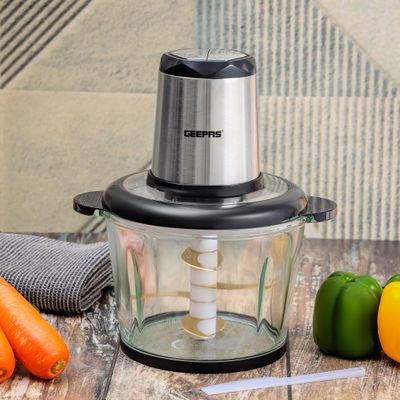 Geepas 3.0 liter Multi Chopper Compact Multi-Purpose Chopping Machine, Mincing Function, Coarse and Fine/ Stainless Steel Housing, Cutter Pole and Gear, Suitable for Vegetables, Fruits, Meat 3 L 500 W GMC42029 BLACK AND SILVER