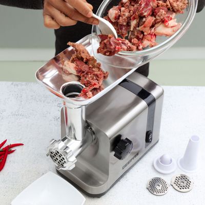 Geepas Meat Grinder Electric Aluminum Gearbox - 3 Metal Stainless Steel Cutting Plates Accessories Metal Gears Stainless Steel Blade GMG42506 Silver/Black