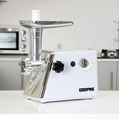 Geepas Electric Meat Grinder with Reverse Function Metal Cutting Plates Stainless Steel Blade Meat Mincer Sausage Maker 800 W GMG746N White/Silver