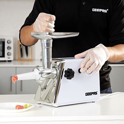 Geepas Electric Meat Grinder with Reverse Function Metal Cutting Plates Stainless Steel Blade Meat Mincer Sausage Maker 800 W GMG746N White/Silver