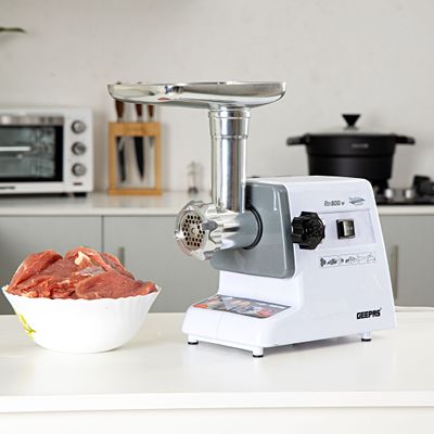 Geepas Meat Grinder, Electric Meat Mincer, Reverse Function Metal Cutting Plates, Accessories, Metal Gears, Stainless Steel Blade 1kg Capacity 800.0 W GMG767 White/Silver