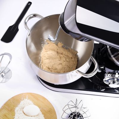 Geepas Stand Mixer with Stainless Steel Mixing Bowl 6 Speed with Pulse or Eject Button Whisk Beaters Dough Hook LED power indicator Ideal for Bread and Dough 8.5 L 1500 W GSM43040 Black