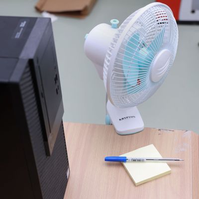 Krypton 2-IN-1 Desk Fan- KNF6116| High Performance Table Fan with 2-Speed Controls and 3 Leaf Blades| Oscillation and Efficient Cooling, Perfect for Home and Office Use| High Quality 30W Motor for High Speed Wind| 2 Years Warranty, Blue and White