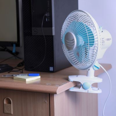 Krypton 2-IN-1 Desk Fan- KNF6116| High Performance Table Fan with 2-Speed Controls and 3 Leaf Blades| Oscillation and Efficient Cooling, Perfect for Home and Office Use| High Quality 30W Motor for High Speed Wind| 2 Years Warranty, Blue and White