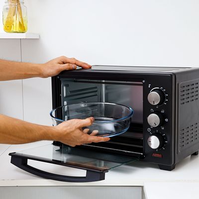 1280W Electric Oven, 6 Power Levels and 60 Minute Timer, 19 Liter Capacity, Auto Shut-off Function