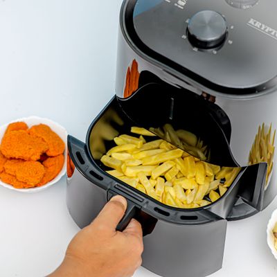 Air Fryer with 3L Capacity & 30mins Timer, KNAF6362 | Stainless Steel Heating Pipe | Non-Stick Coating Inner Pot & Frying Grill | Power Cut Off/Overheat Protection