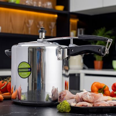 Royalford Aluminium Inner Lid Pressure Cooker, 7 L, RF10014 | Extra Gasket & Safety Valve | Durable Cooker with Comfortable Handles | Ideal for Steaming, Cooking