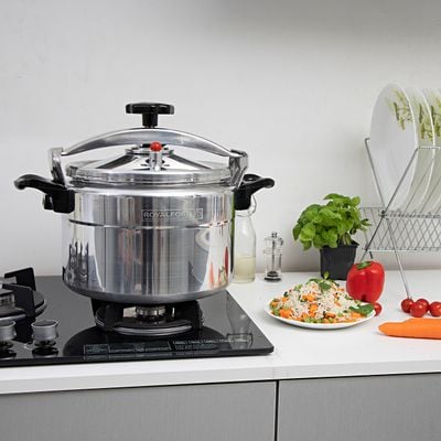 Lightweight & Durable 15 L Aluminium Pressure Cooker RF356PC15 Royalford 