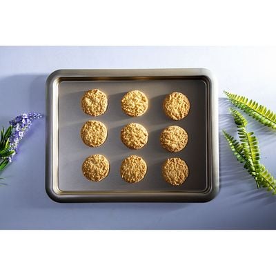 Royalford RF8795 Small Non-Stick Baking Tray, 41.5X32X1.6Cm, 0.5Mm, Cookie Baking Tray, Non-Stick Baking Pan