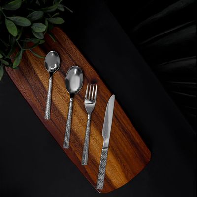 Royalford Stainless Steel Cutlery Set- RF11984| 16 Piece Cutlery Set, Includes 4 Teaspoons, 4 Dinner spoons, 4 Dinner Forks, 4 Dinner Knives| Stylish and Light-Weight, 100% Food-Grade| Stylish Hammered Finish, Suitable for Dining Table, Home and Restaurant| Kitchen Accessories| Silver