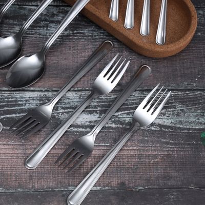 Royalford Cutlery Set- RF12591/ 16 Pieces Spoons Set, Includes 4 Table Knives, 4 Forks, 4 Tablespoons, 4 Teaspoons/ Stylish and Light-Weight, 100% Food-Grade/ Stylish Handle, Suitable for Dining Table, Home and Restaurant, Kitchen Accessories, Dishwasher Safe/ Silver