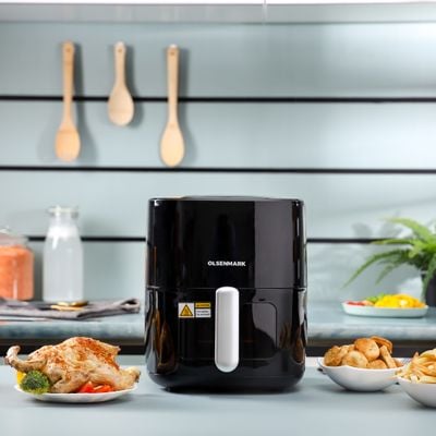 1- AIR FRYER Oil Free Fryer with Cool Touch Handle, non stick frying pot and tray, easy to read and adjustable display 6 L 1500 W OMAF2254J Black/White