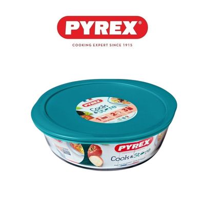 Pyrex Cook&Store 1.1L Round Roaster with Lid for Versatile Cooking and Storing Pyrex Cook&Store 1.1L Round Roaster with Lid for Versatile Cooking and Storing