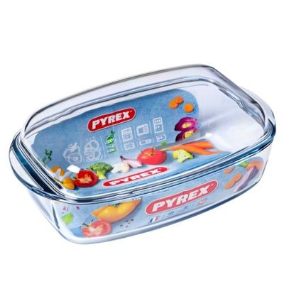 Pyrex Essential 4.4L Rectangular Casserole with Lid - Versatile Borosilicate Glass Dish for Baking, Roasting, and Serving