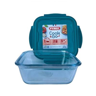 Pyrex Cook&Go 800ml Square Storage Dish with Green Lid - Airtight, Versatile Freezer-to-Oven Solution