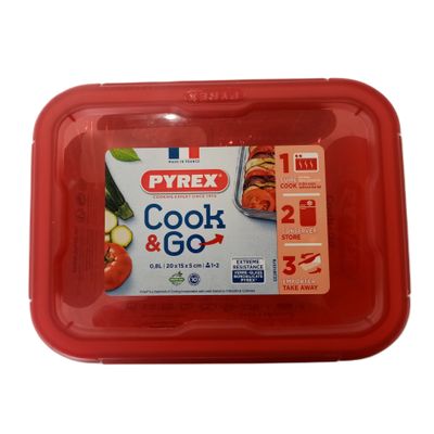 Pyrex Cook&Go 800ml Rectangle Storage Dish with Red Lid - Airtight, Versatile Freezer-to-Oven Solution