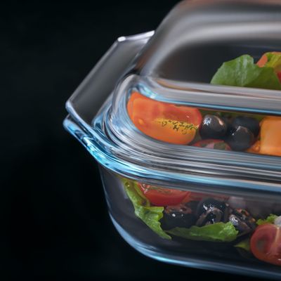 Royalford 1.35 L Glass Baking Dish with Lid-RF12204/ Rectangle Tray Perfect for Baking and Serving/ Casserole with Easy Grab Handles/ Oven, Dishwasher and Freezer Safe, Perfect for Making Sweet and Savory Dishes