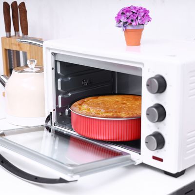 Royalford Portable Highly Durable 24Cm Non-Stick Baking Tray Ideal for Baking, Roasting & More RF6632 