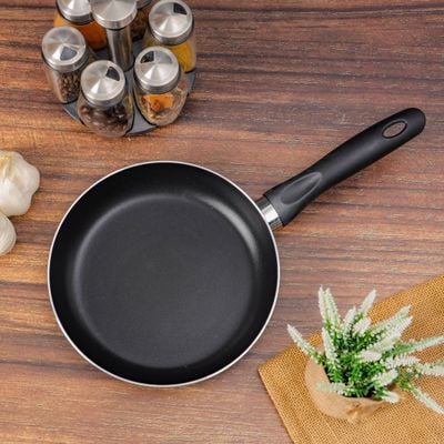 Royalford 18 CM Aluminum Fry Pan- RF11663| Strong Aluminum Body With Non-Stick Coating And Bakelite Handle| Heat Resistant Exterior, Compatible With Hot Plate, Halogen, Ceramic And Gas Stovetops| Perfect For Frying, Sauting, Tempering| Black