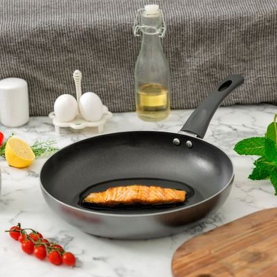 Royalford 28 CM Nonstick Frypan- RF12102| Strong Press Aluminum Body With Non-Stick Coating And Heat Resistant Bakelite Handle| Dot Induction Bottom, Compatible With Hot Plate, Halogen, Ceramic And Gas Stovetops| Perfect For Frying, Sauting, Tempering| Black 