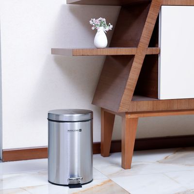 Royalford RF5126 Stainless Steel Pedal Bin 7L, Kitchen Pedal Trash Bin | Stainless Steel Rubbish Bin with Soft Close Lid, Foot Pedal, Flat Lid & Strong Plastic Inner Bucket | Fingerprint Proof & Rust Resistant |Odor Free & Hygienic