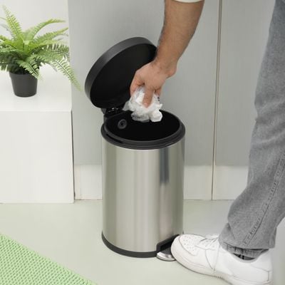 Royalford 8L Pedal Dustbin- RF12243| Pedal Bin for Waste Disposal, with Plastic Bag Fixer| Trash Can for Home, Office, Bathroom, School, Restaurant| Premium Quality Stainless steel Bin, Slow Closing Lid and Hands Free Opening| Silver