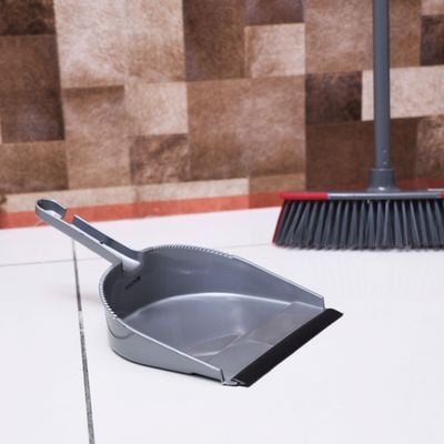 Royalford Dust Pan - Long Handle with Polymer Construction | RF8612 |