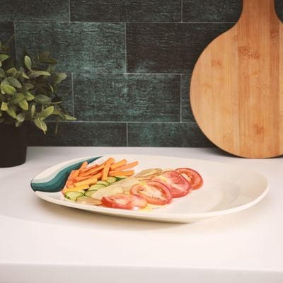 Royalford 14" Melamine Ware Super Rays Oval Plate - Pasta Plates | plate with playful Classic decoration, dishwasher safe | Ideal for Soup, Desserts, Ice Cream & More (Green)