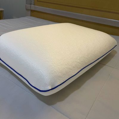 Cooling Ergonomic Memory Foam Pillow With Cooling Technology and Removable Cover - 60x40x13 cm