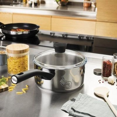 Pyrex Expert Touch 20cm Saucepan with Lid