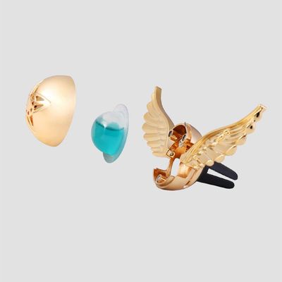 Winged Car Air Freshener - Decorative Automotive Perfume Diffuser with Elegant Design