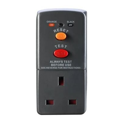 Masterplug ARCDKG-MP Non-Latching RCD Safety Adaptor – Single Socket with 40ms Trip Speed and Double Pole Contact Break