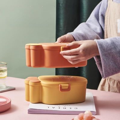 Twisoo Cute Rabbit Lunch Box for Kids - 900ml BPA-Free Food Grade PP, 3 Compartment Leakproof Lunchbox with Spoon & Fork, Clip Lock Spillproof Design, Ideal for School (Orange)