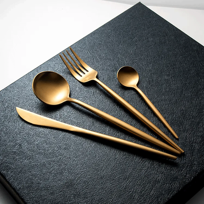 24-Piece Flatware Cutlery Set For 6 People. - Gold