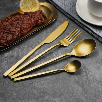 16-Piece Flatware Cutlery Set For 4 People. - Gold