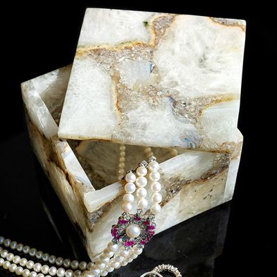 Trinkets & Jewelry Boxes