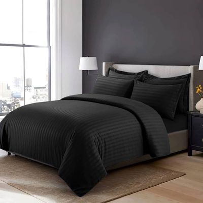 4-Piece Duvet Cover Set –Single Size, Includes 1 Duvet Cover(150x200cm), 1 Fitted Sheet(120x200+20cm) 2 Pillowcases(53x75cm)