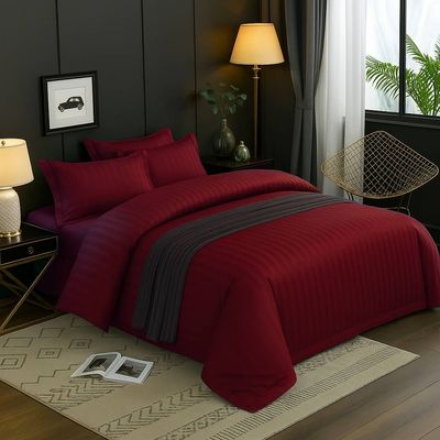 6-Piece Duvet Cover Set –Super King Size, Includes 1 Duvet Cover(240x260cm), 1 Fitted Sheet(200x200+30cm) 4 Pillowcases(53x75cm)